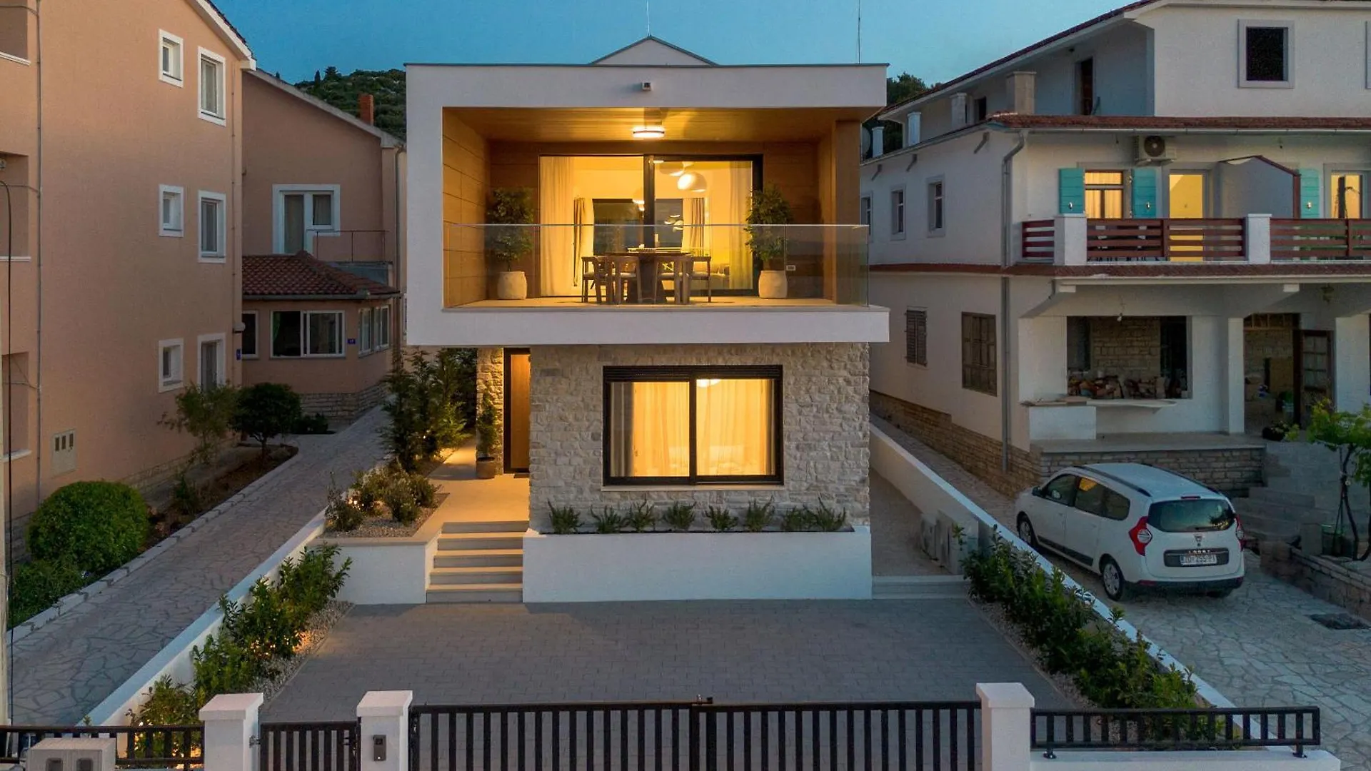 Villa Sea Song Tkon 0*,  Kroatien